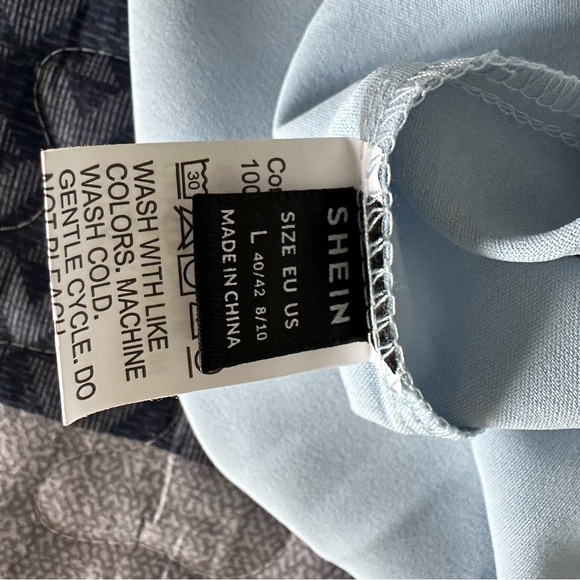 SHEIN Floral Blouse - Picture 7 of 7